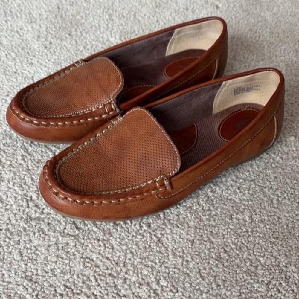 boc Women's Tan Leather Slip-On Loafers